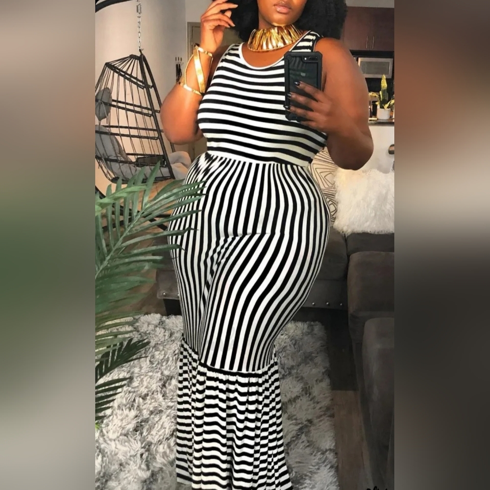 Monochrome Striped Patchwork Maxi Dress, Plus Size XL